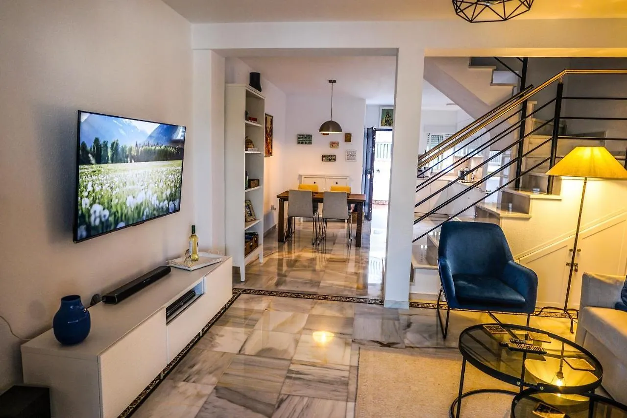 Renovated Townhouse - Sea View - Walk To Beach Sitio de Calahonda
